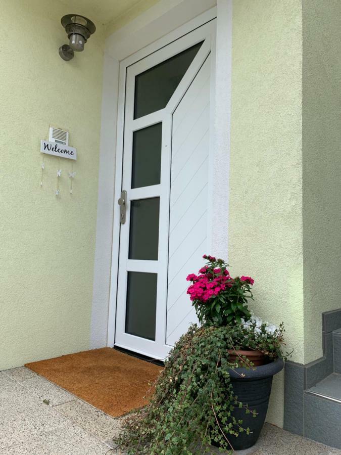 Apartament Haus Helga Lienz Zewnętrze zdjęcie